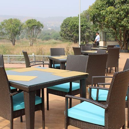 Mango Leaf Lake Resort Malkhed Exteriér fotografie